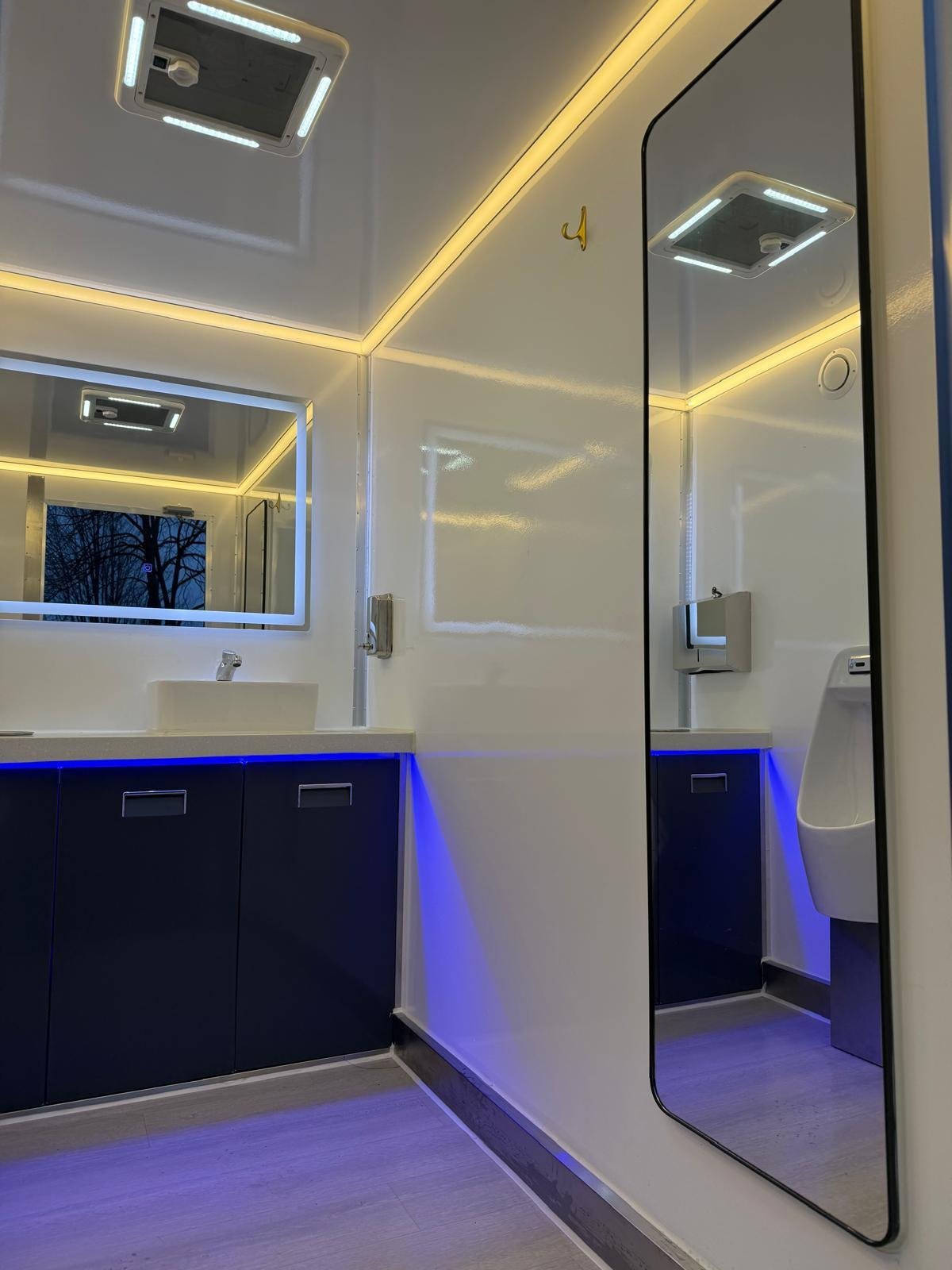 Home 30c81c51 24d5 4b55 8f64 adbc75b44d95